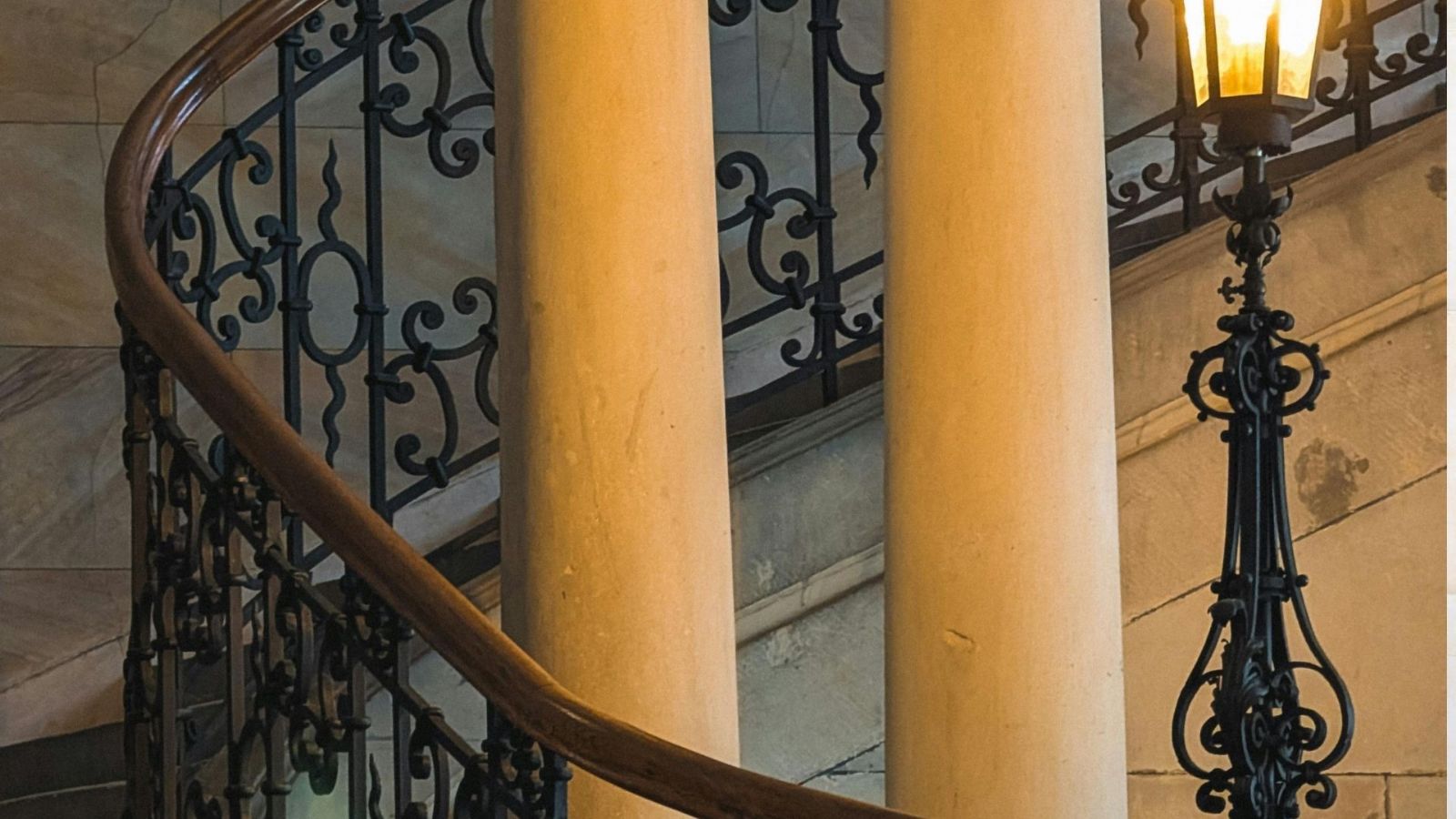 Karşıyaka Demirci Kapı Korkuluk modelleri